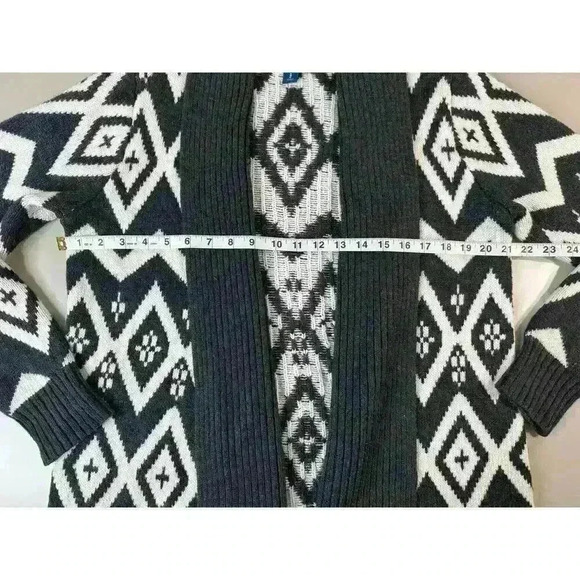 Old Navy Women’s M Aztec Sweater Open Front Cardigan Tunic Southwestern - Picture 10 of 13